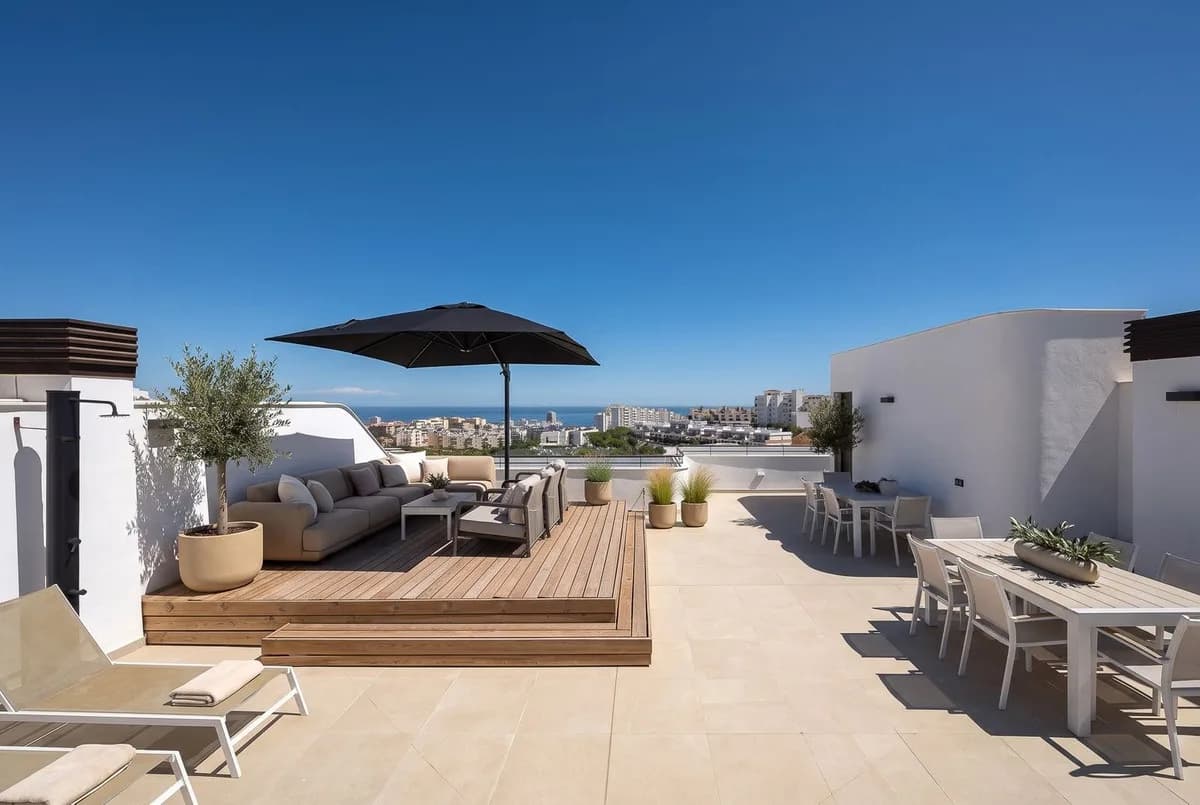 3 Bedroom Penthouse Duplex for Sale in Estepona, Málaga