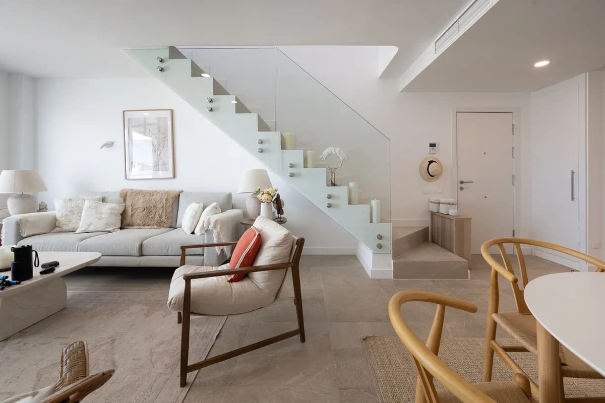 3 Bedroom Penthouse Duplex for Sale in Estepona, Málaga - Image 6