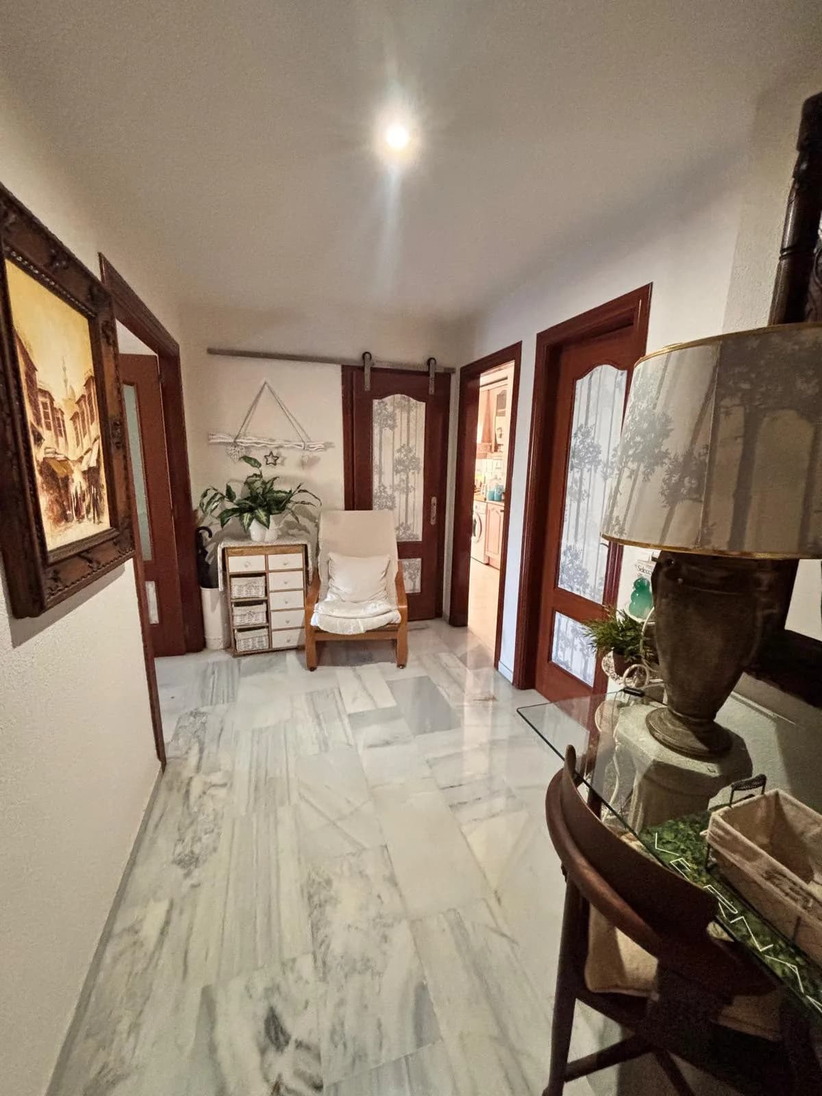 3 Bedroom Middle Floor Apartment for Sale in Marbella, Málaga - Image 3