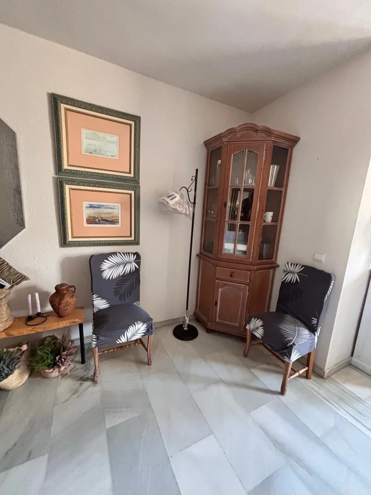 3 Bedroom Middle Floor Apartment for Sale in Marbella, Málaga - Image 6