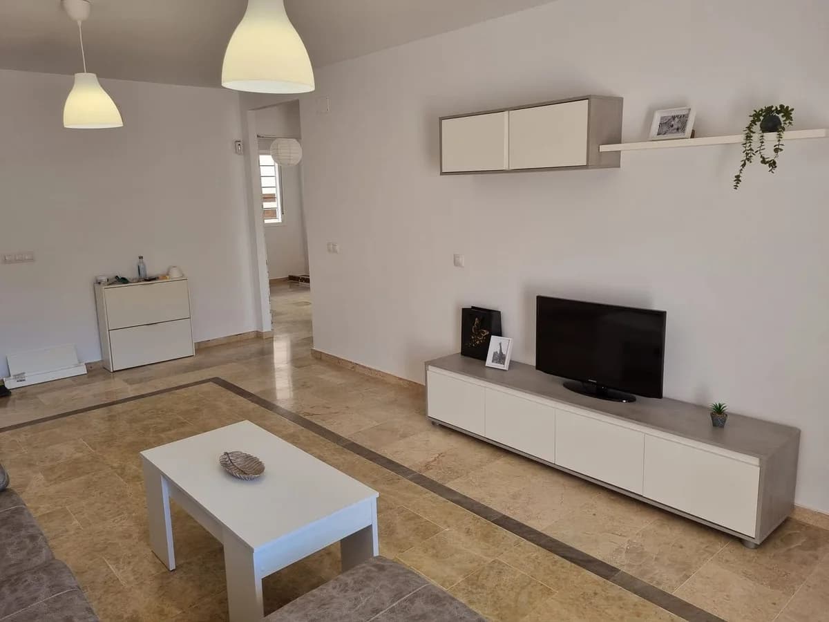 2 Bedroom Ground Floor Apartment for Sale in Manilva, Málaga - Image 3