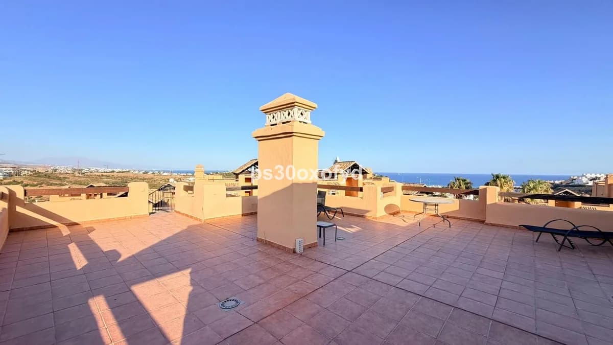 3 Bedroom Penthouse for Sale in Casares Playa, Málaga - Image 5