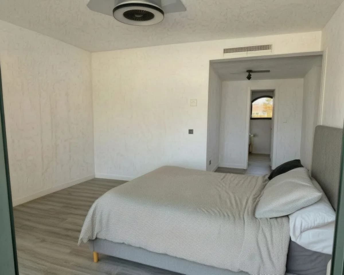 3 Bedroom Duplex for Sale in Selwo, Málaga - Image 8