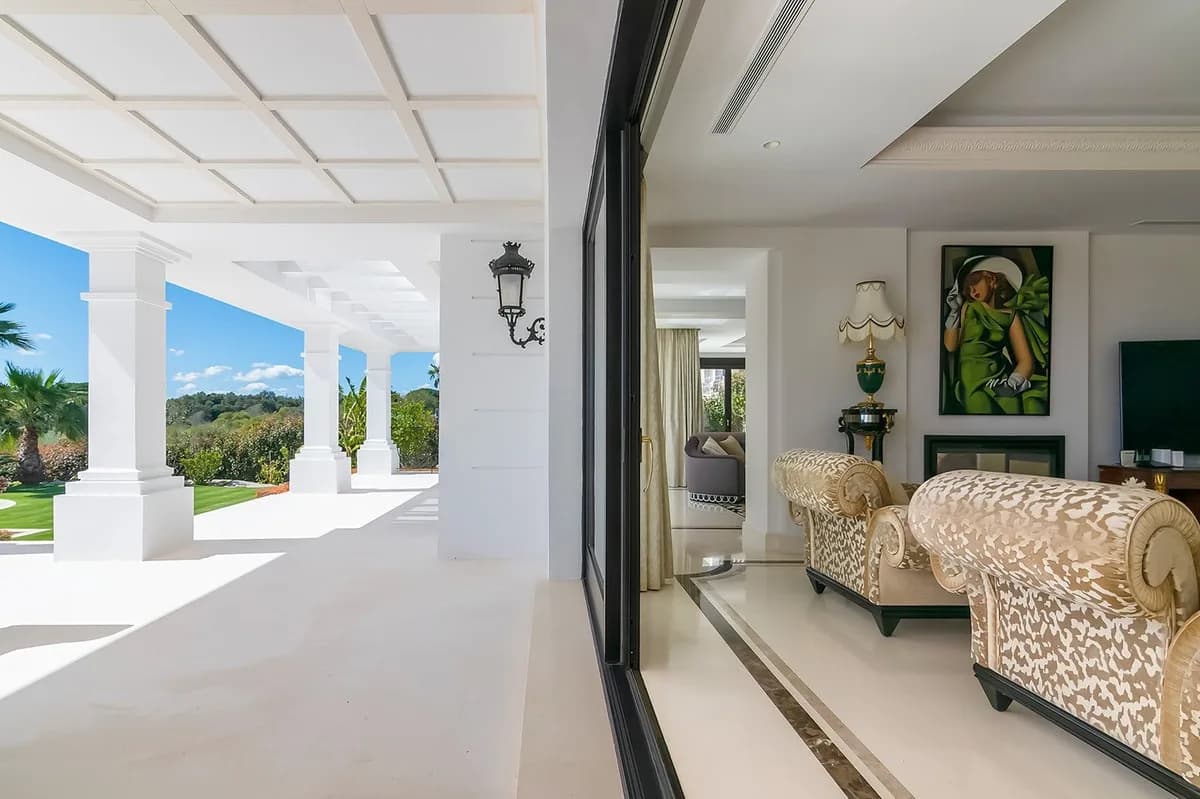 5 Bedroom Detached Villa for Sale in Sotogrande, Cádiz - Image 8