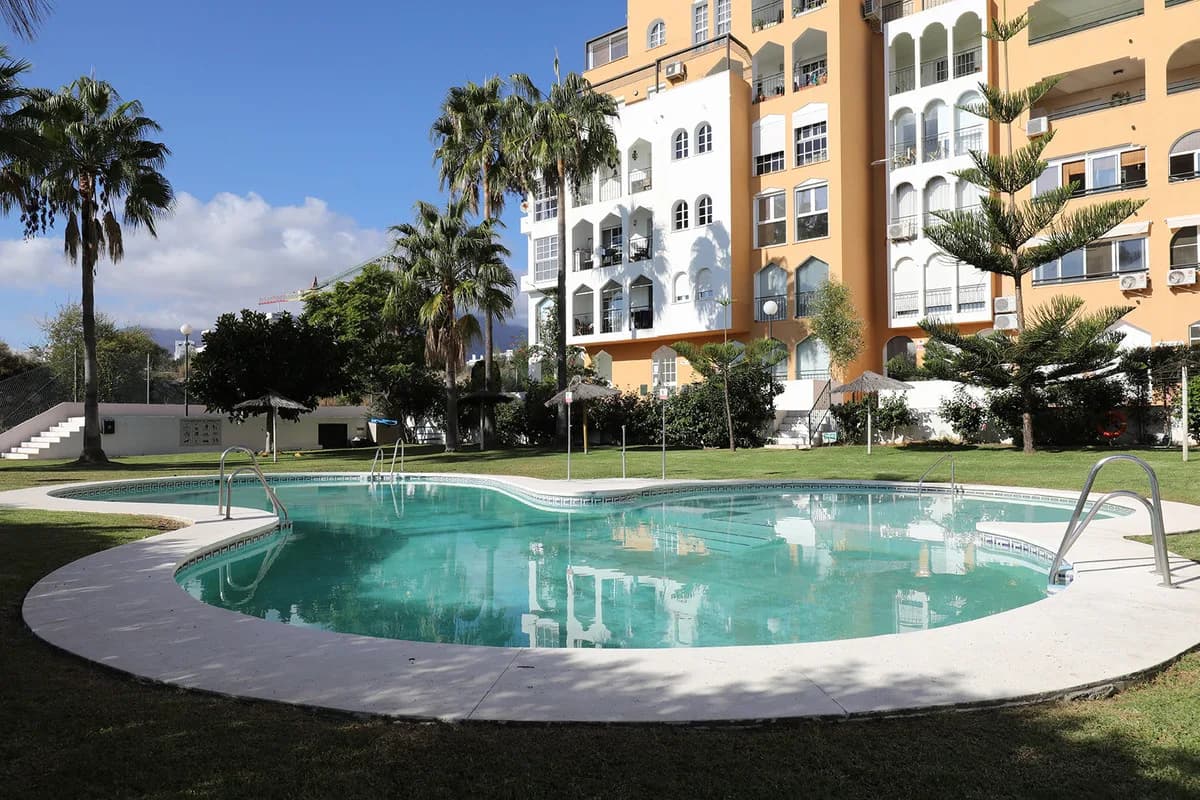 3 Bedroom Penthouse for Sale in Estepona, Málaga - Image 7
