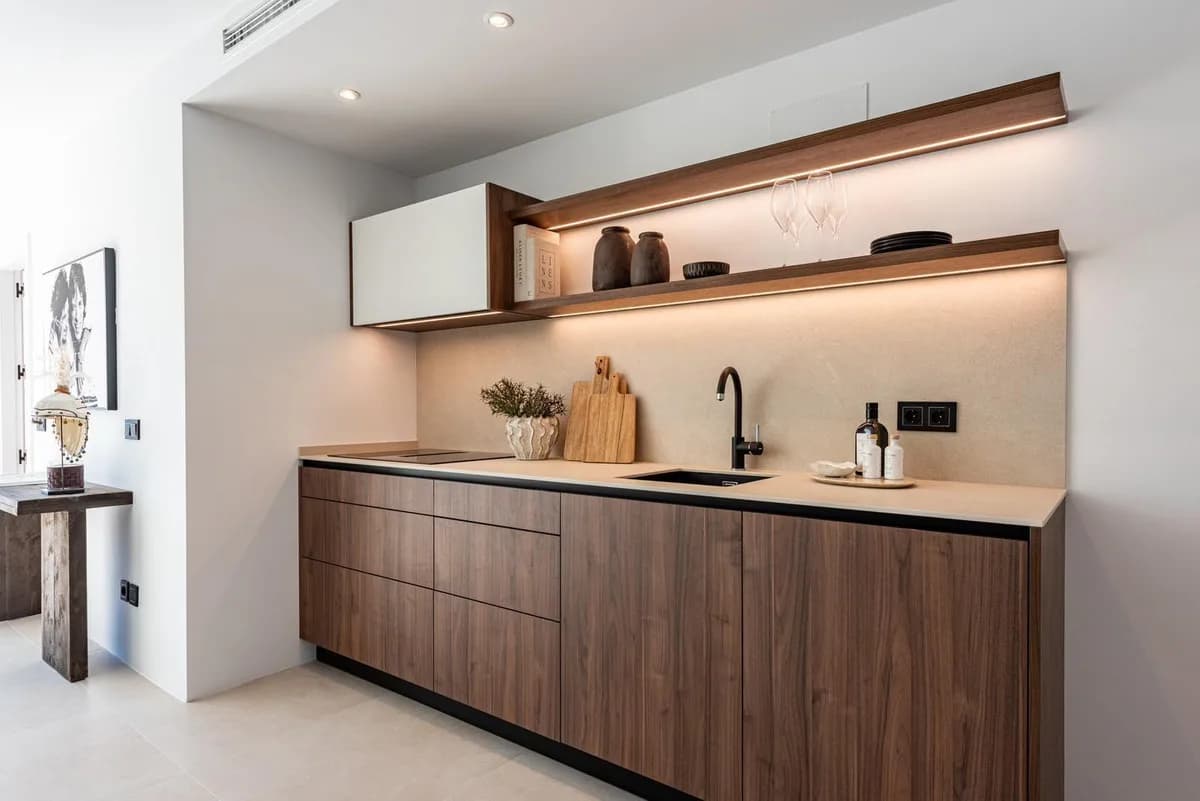 3 Bedroom Middle Floor Apartment for Sale in La Quinta, Málaga - Image 7