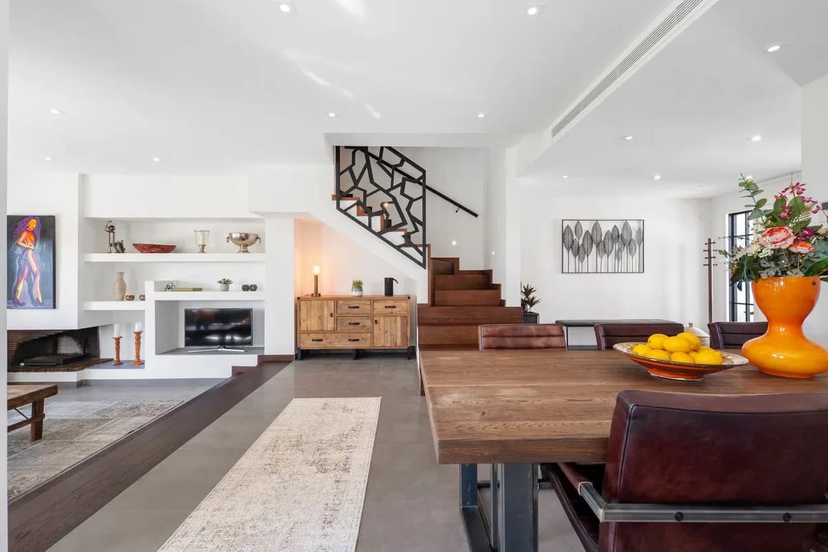 4 Bedroom Townhouse for Sale in Nueva Andalucía, Málaga - Image 9
