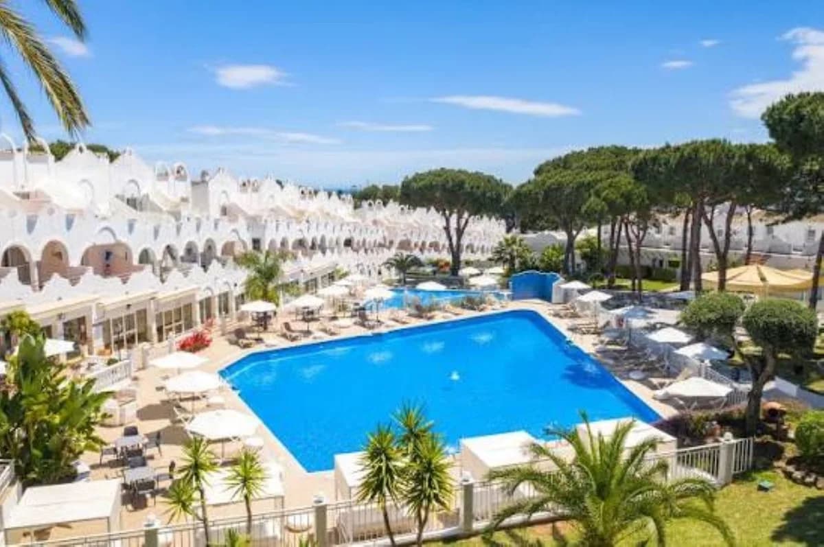 2 Bedroom Townhouse for Sale in Reserva de Marbella, Málaga - Image 4