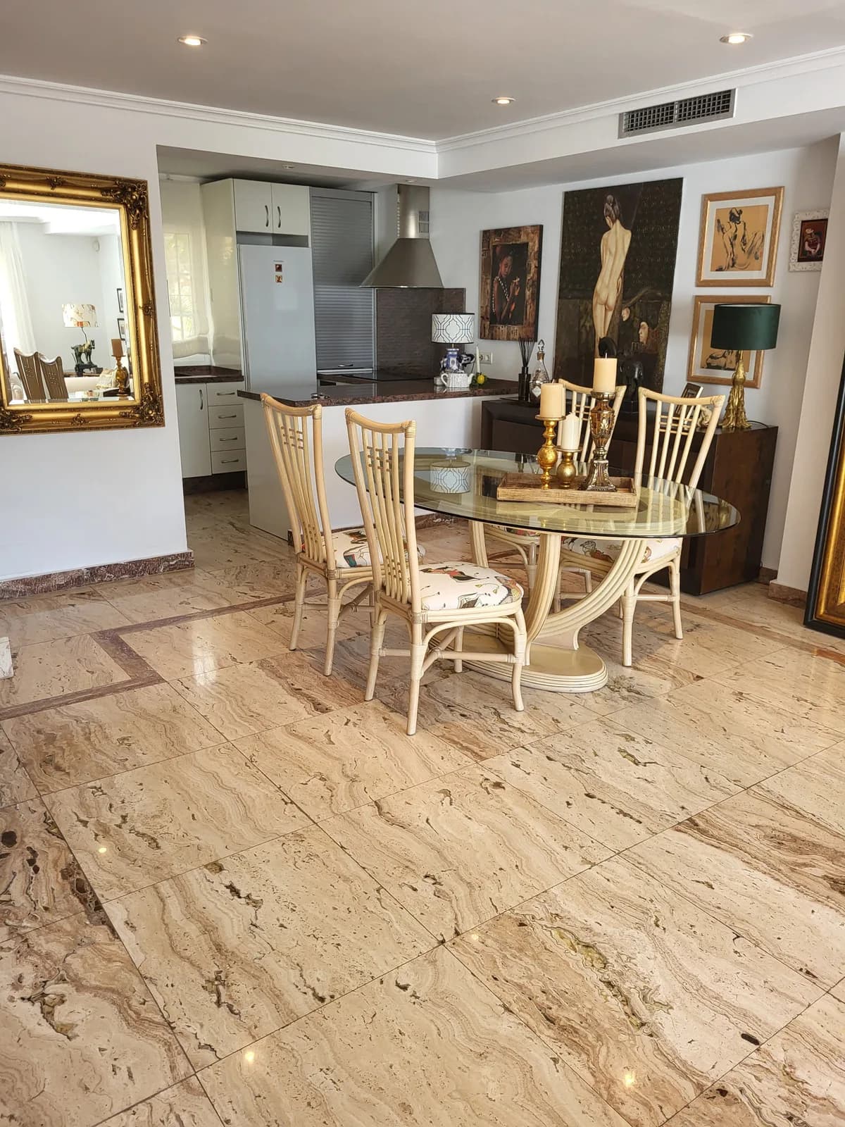 3 Bedroom Townhouse for Sale in The Golden Mile, Málaga - Image 8
