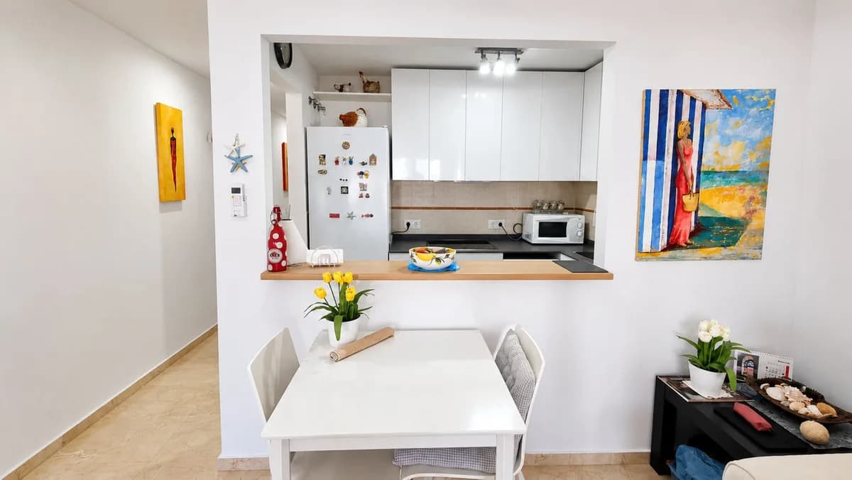 1 Bedroom Middle Floor Apartment for Sale in Casares Playa, Málaga - Image 5