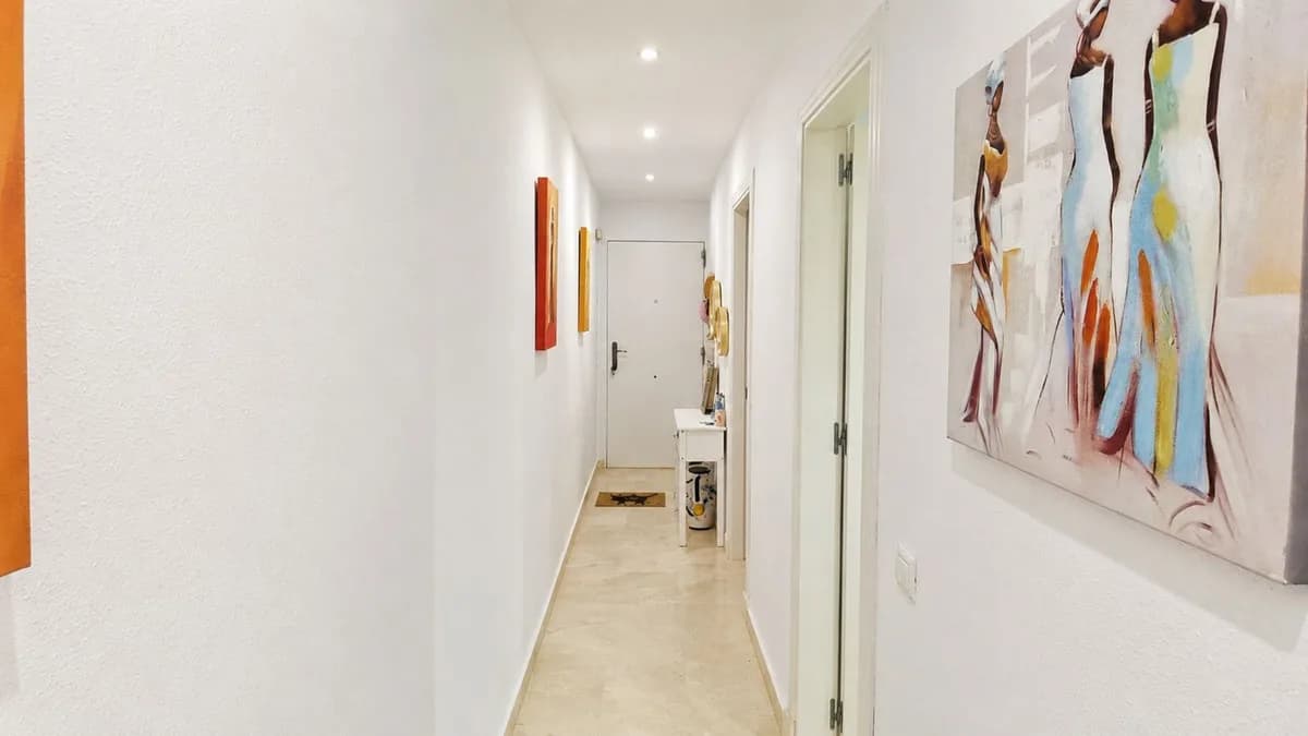 1 Bedroom Middle Floor Apartment for Sale in Casares Playa, Málaga - Image 6