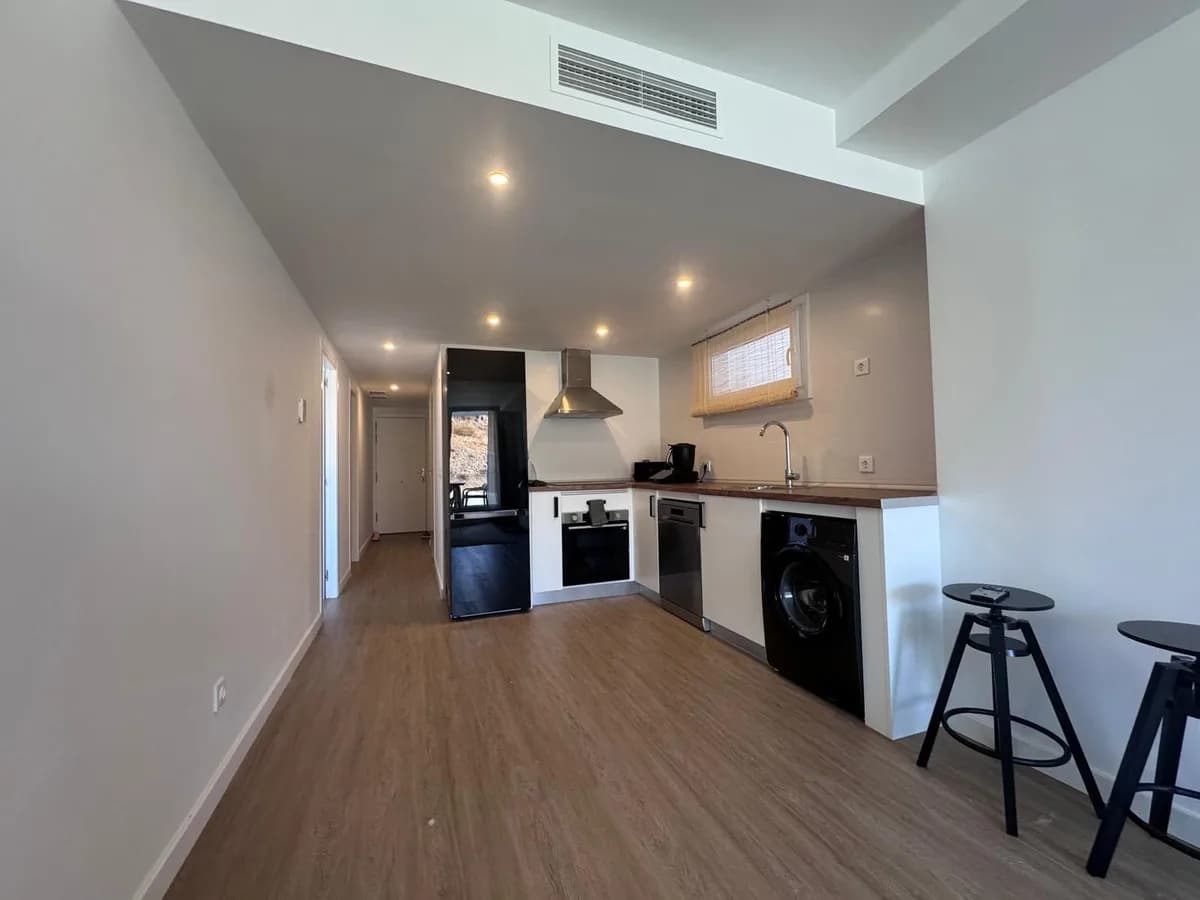 3 Bedroom Middle Floor Apartment for Sale in Torreblanca, Málaga - Image 8
