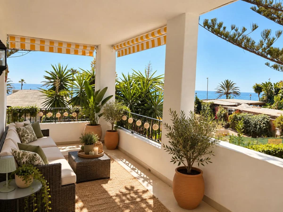 3 Bedroom Middle Floor Apartment for Sale in San Pedro de Alcántara, Málaga