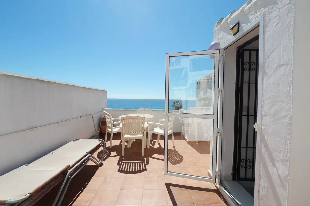 2 Bedroom Townhouse for Sale in Calahonda, Málaga - Image 7