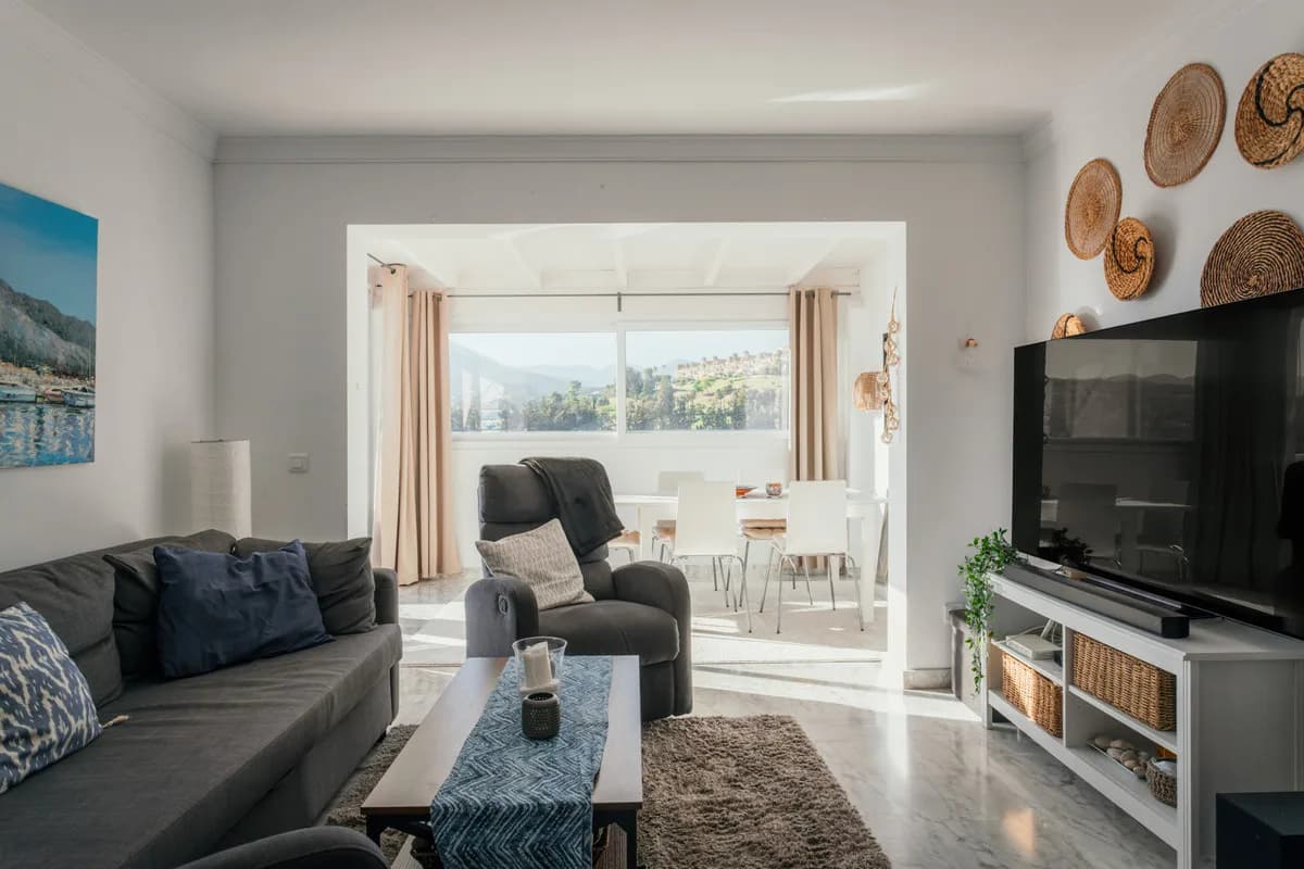 3 Bedroom Penthouse for Sale in La Campana, Málaga - Image 5