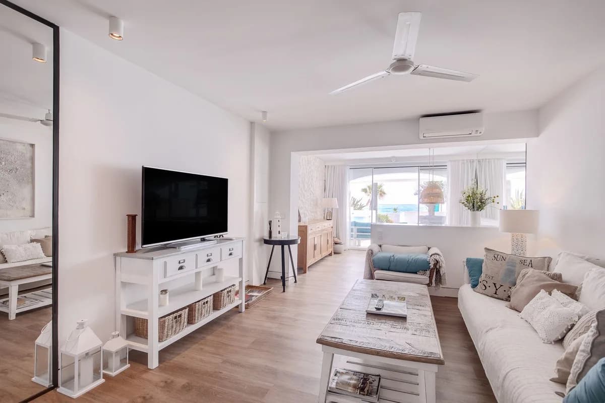 2 Bedroom Townhouse for Sale in Manilva, Málaga - Image 4