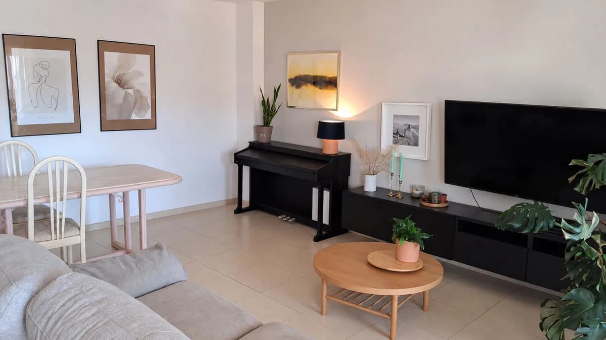 2 Bedroom Ground Floor Apartment for Sale in Miraflores, Málaga - Image 5