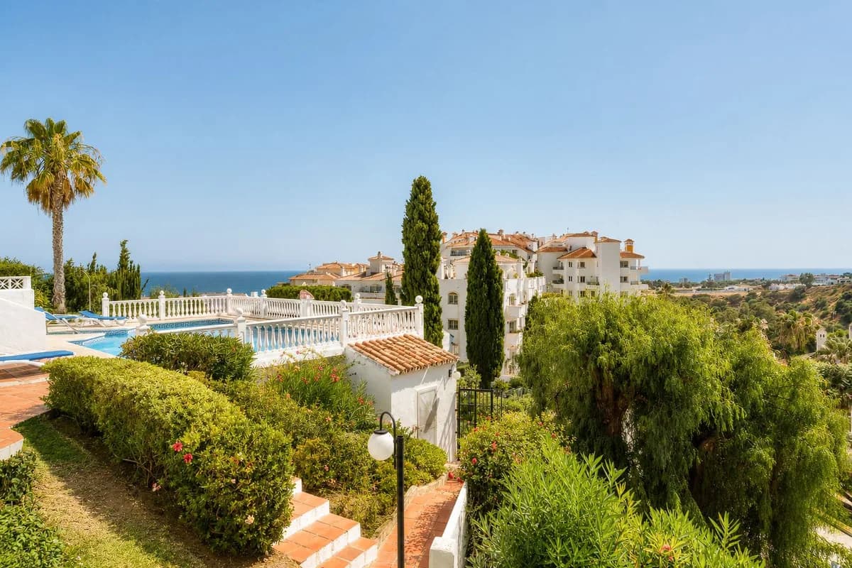2 Bedroom Ground Floor Apartment for Sale in Riviera del Sol, Málaga - Image 3