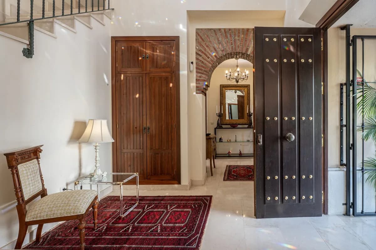 4 Bedroom Detached Villa for Sale in Mijas Golf, Málaga - Image 9