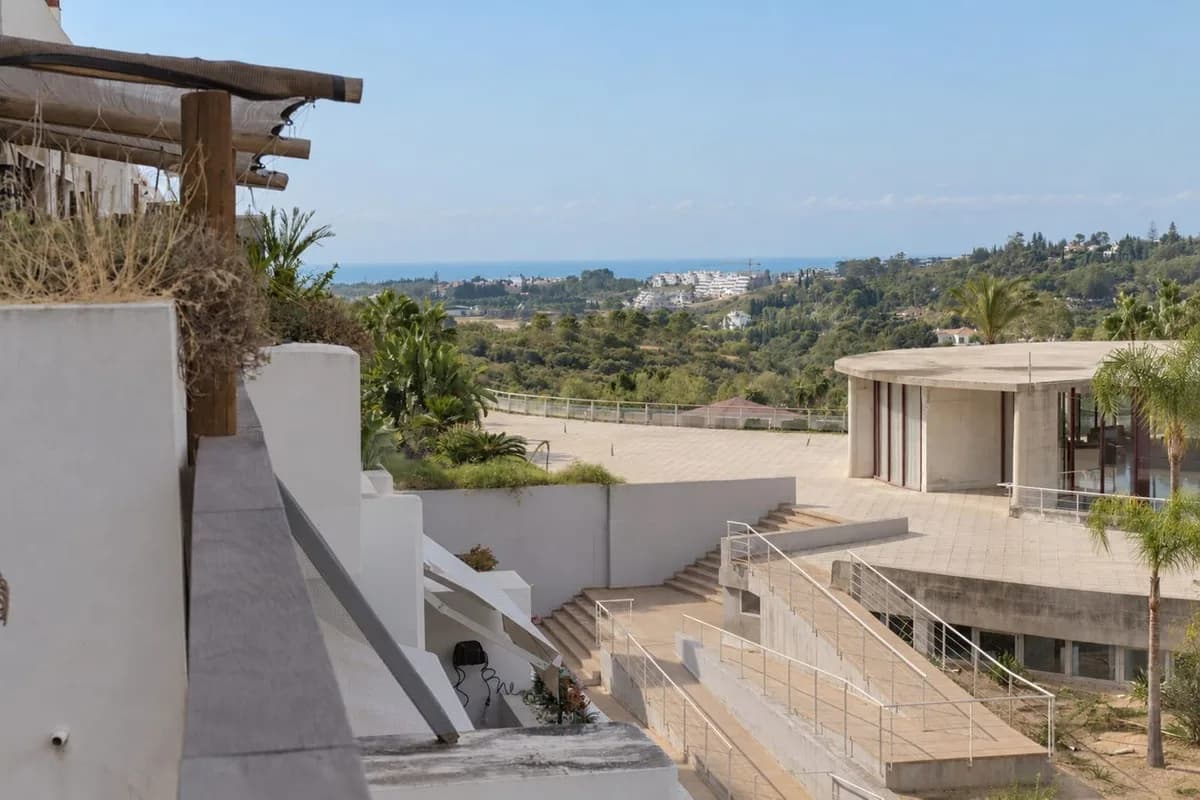 2 Bedroom Penthouse Duplex for Sale in Benahavís, Málaga