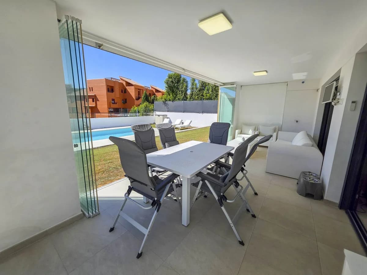 3 Bedroom Detached Villa for Sale in La Duquesa, Málaga - Image 7