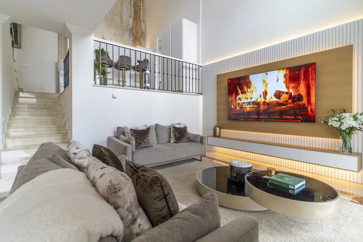 4 Bedroom Detached Villa for Sale in Istán, Málaga - Image 6
