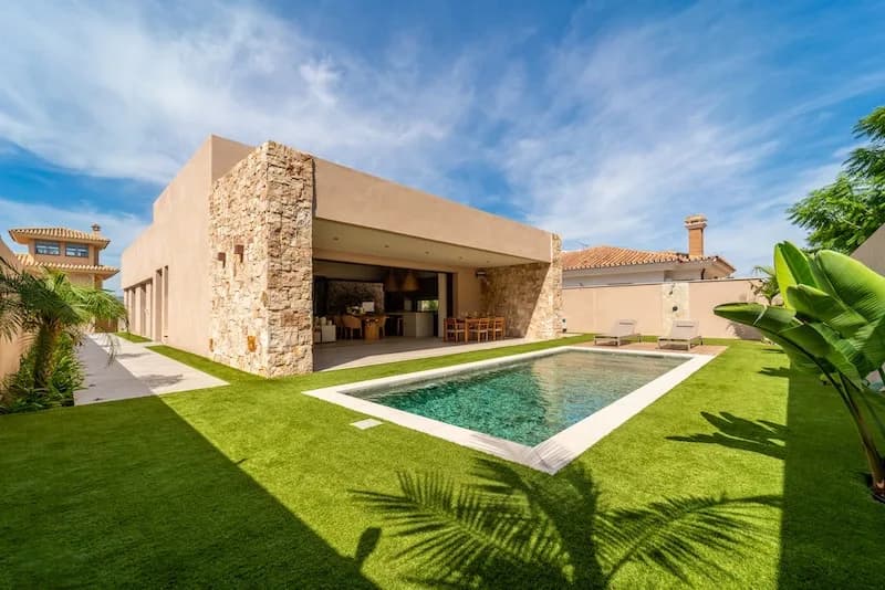 3 Bedroom Detached Villa for Sale in Churriana, Málaga - Image 4