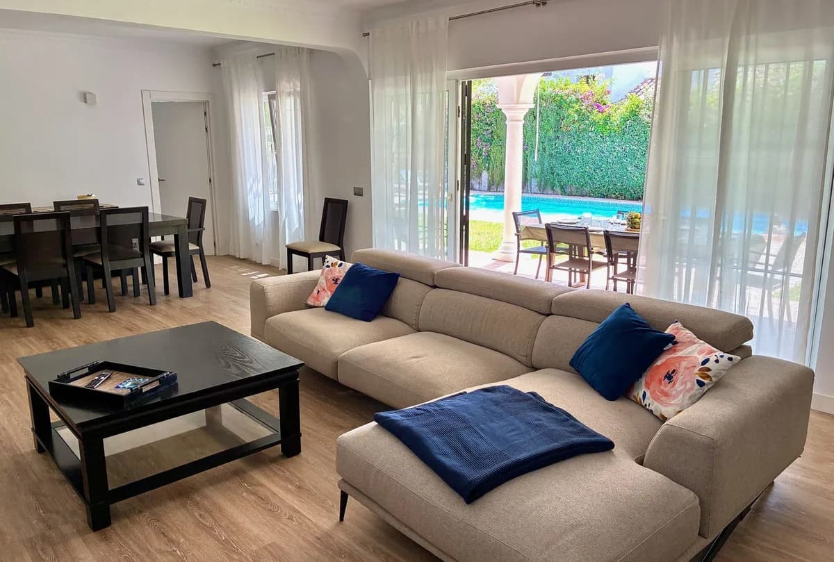 3 Bedroom Detached Villa for Sale in Estepona, Málaga - Image 7