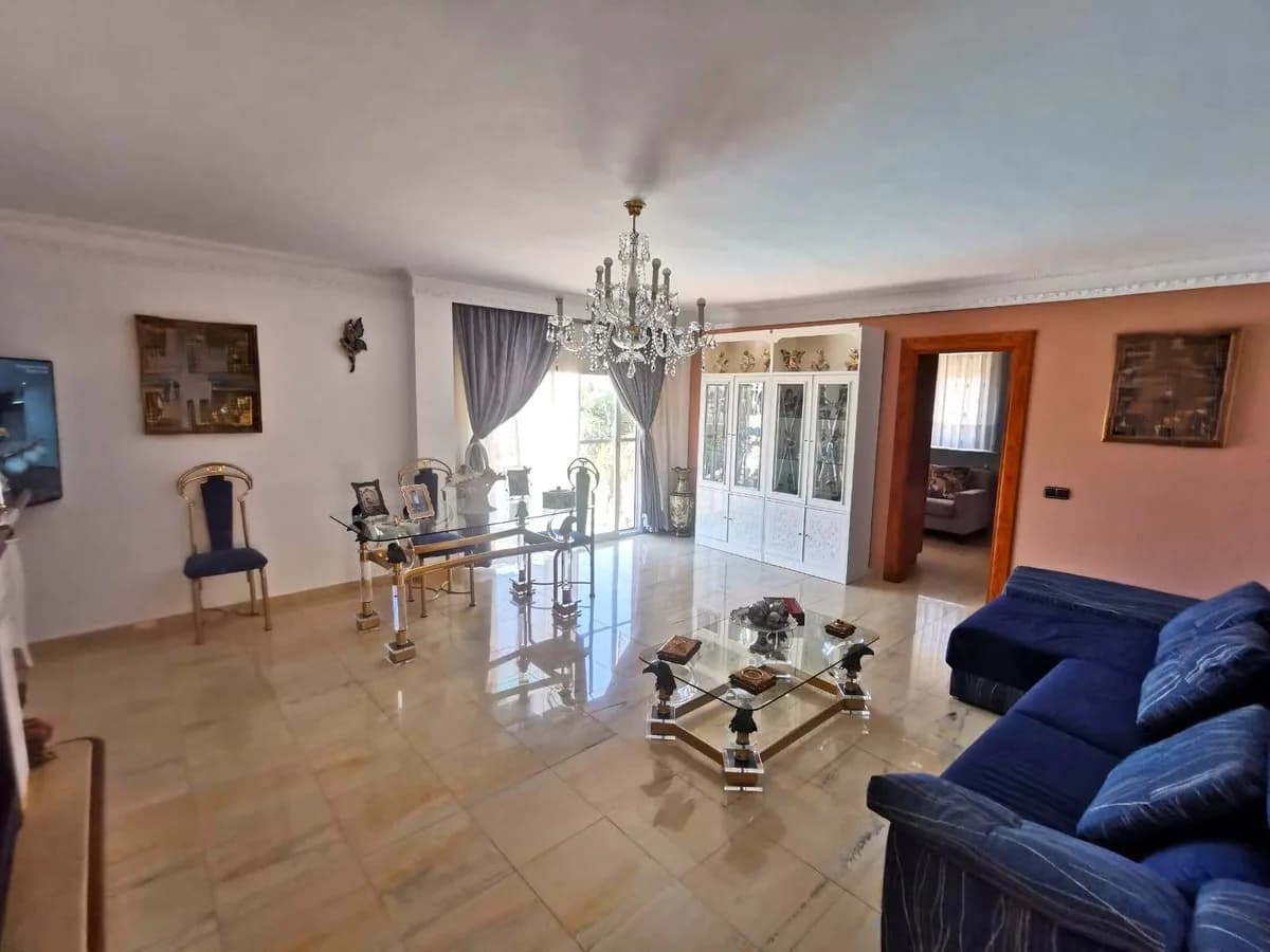 6 Bedroom Detached Villa for Sale in La Cala de Mijas, Málaga - Image 8
