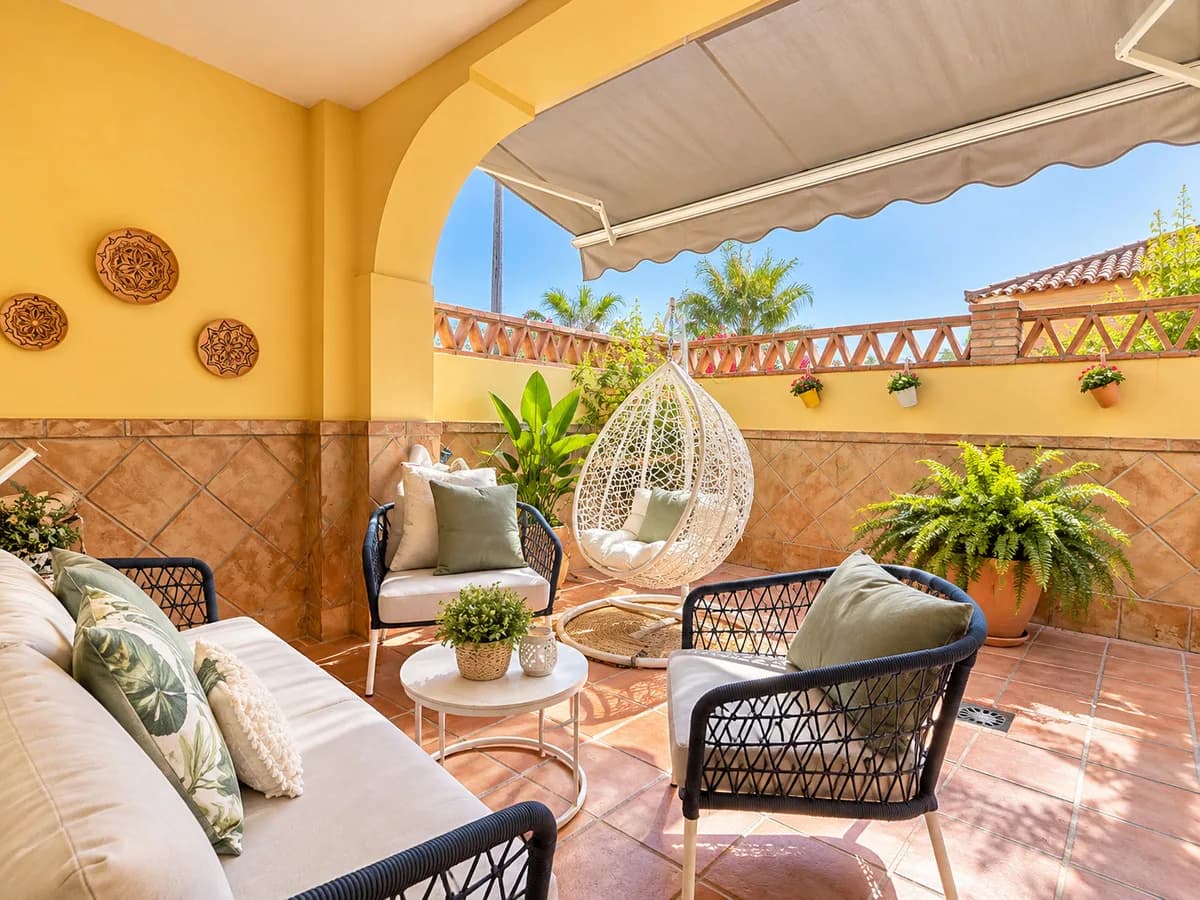 4 Bedroom Townhouse for Sale in Estepona, Málaga - Image 7