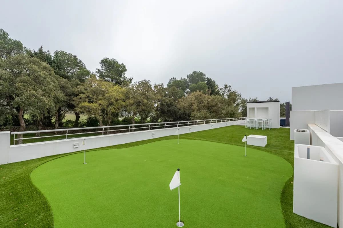6 Bedroom Detached Villa for Sale in Sotogrande Alto, Cádiz - Image 6