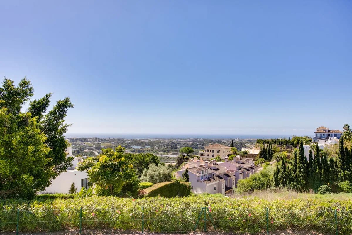 5 Bedroom Detached Villa for Sale in Benahavís, Málaga - Image 4