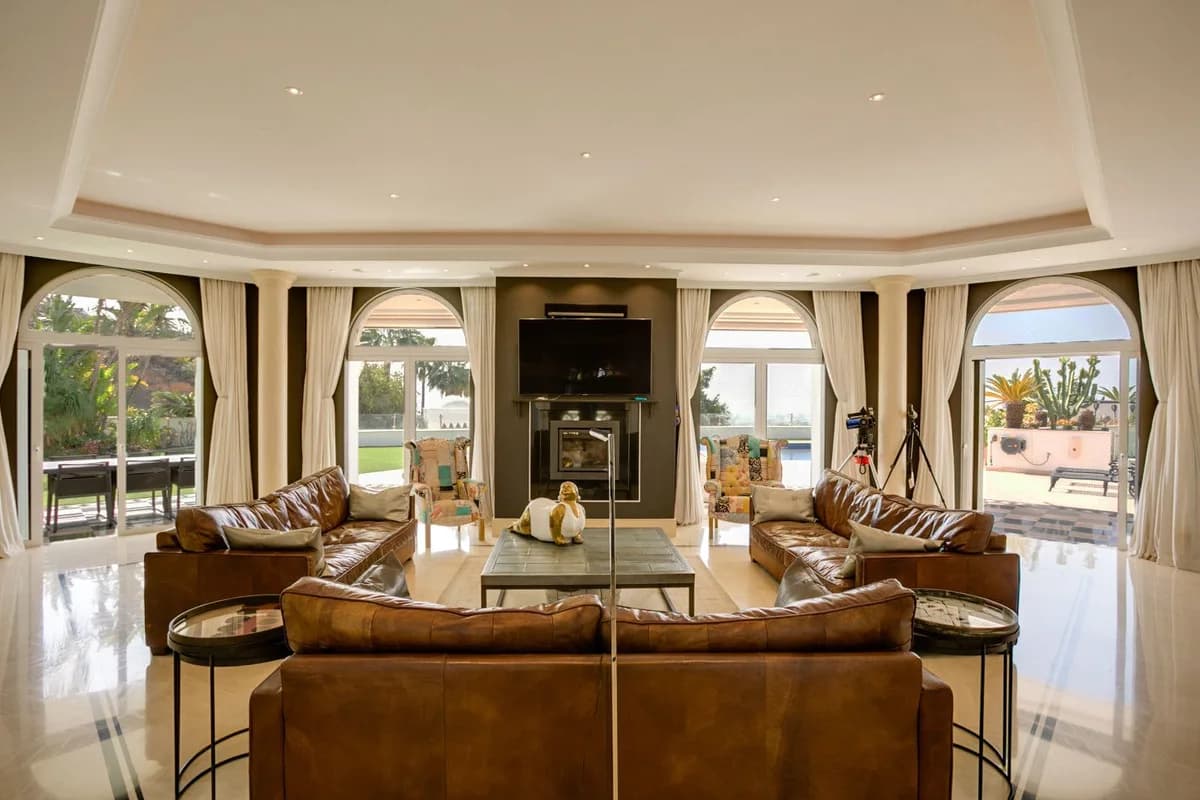 5 Bedroom Detached Villa for Sale in Benahavís, Málaga - Image 8