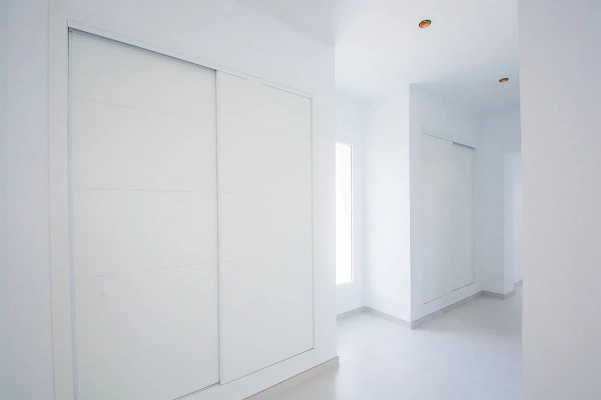 4 Bedroom Detached Villa for Sale in La Mairena, Málaga - Image 8