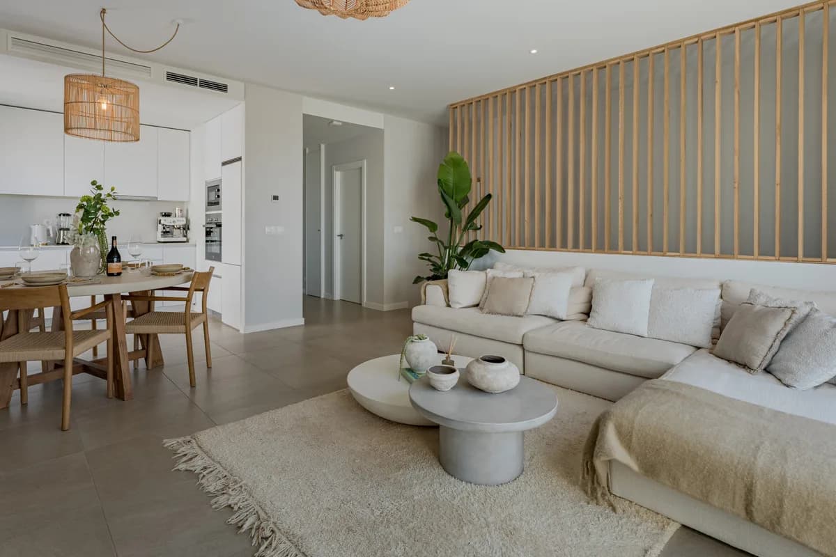 3 Bedroom Semi-Detached House for Sale in Riviera del Sol, Málaga - Image 2
