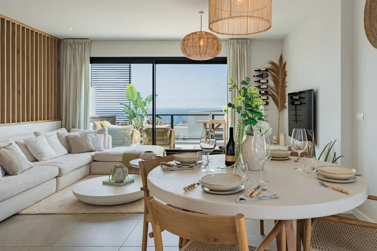 3 Bedroom Semi-Detached House for Sale in Riviera del Sol, Málaga - Image 3