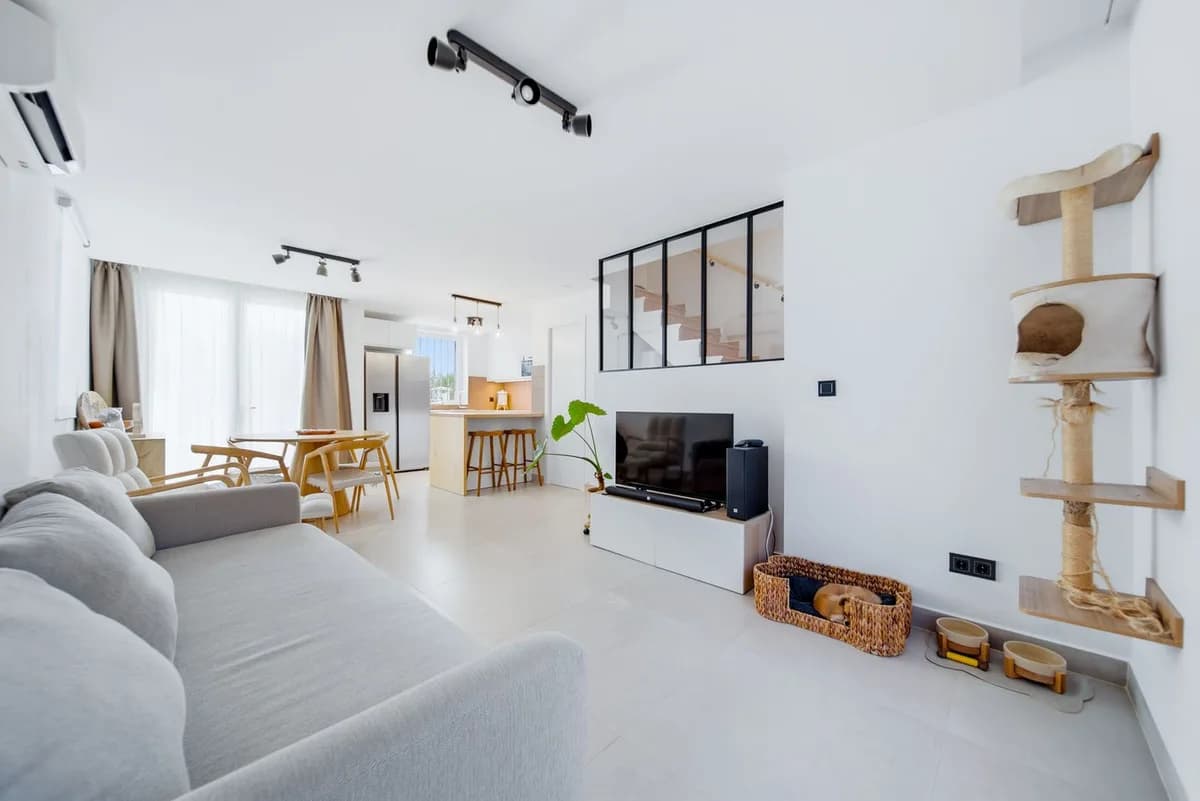 2 Bedroom Townhouse for Sale in El Chaparral, Málaga - Image 5