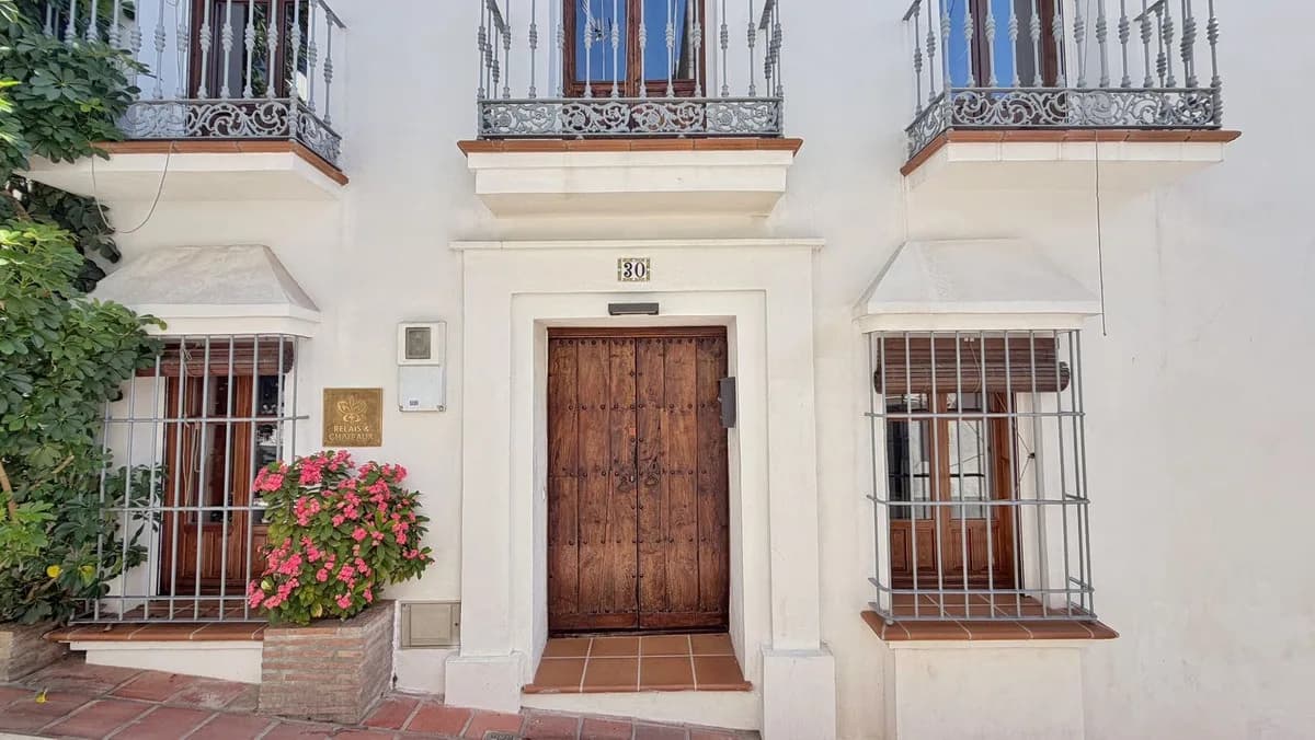3 Bedroom Townhouse for Sale in Marbella, Málaga - Image 6