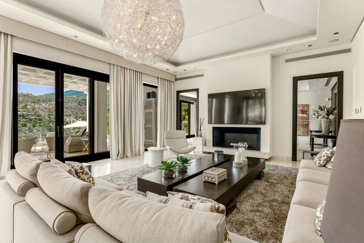 6 Bedroom Detached Villa for Sale in La Zagaleta, Málaga - Image 6