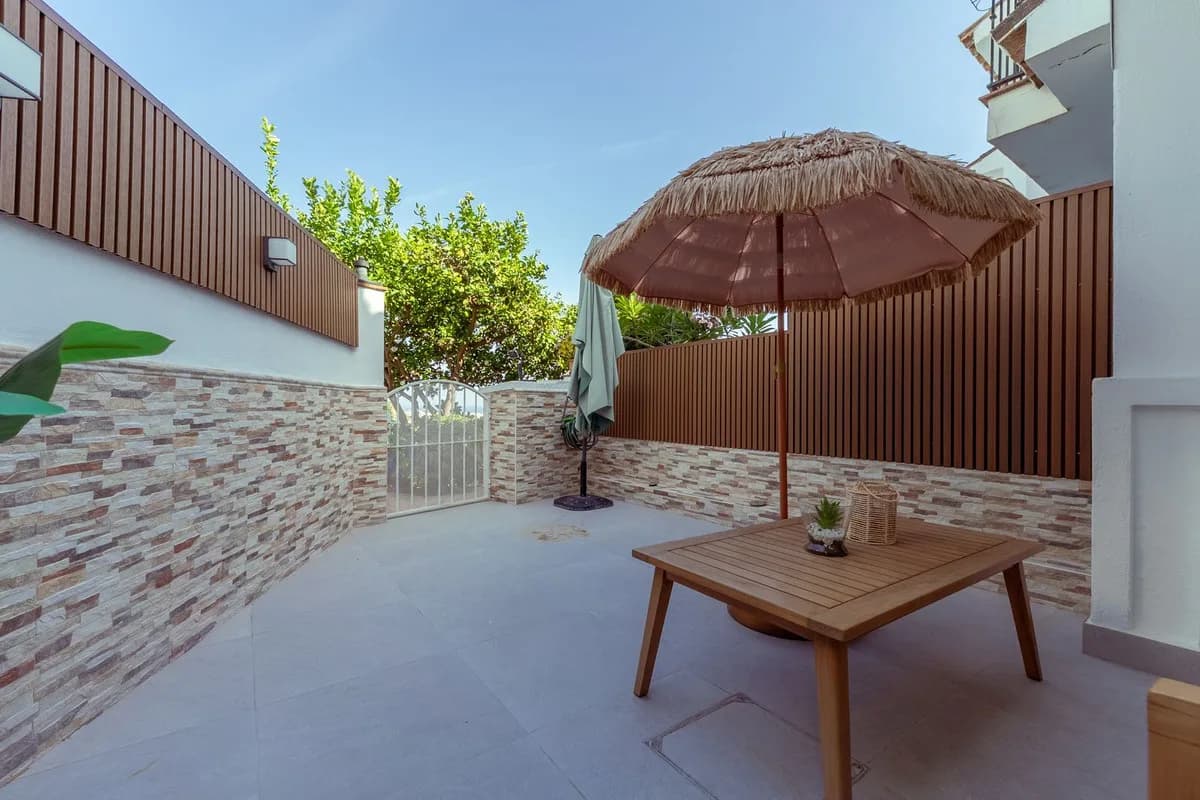 3 Bedroom Townhouse for Sale in El Coto, Málaga - Image 3