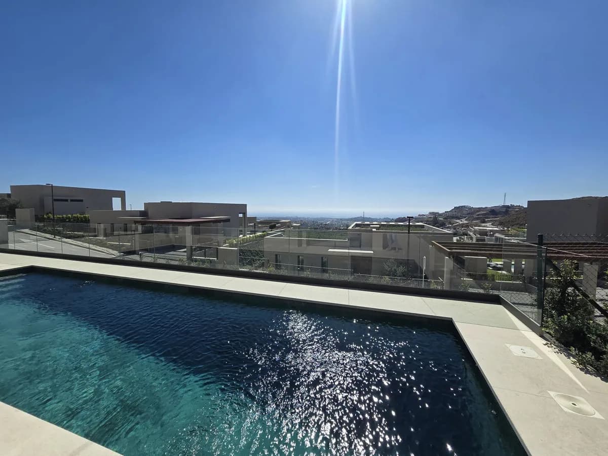 5 Bedroom Detached Villa for Sale in Benahavís, Málaga - Image 2