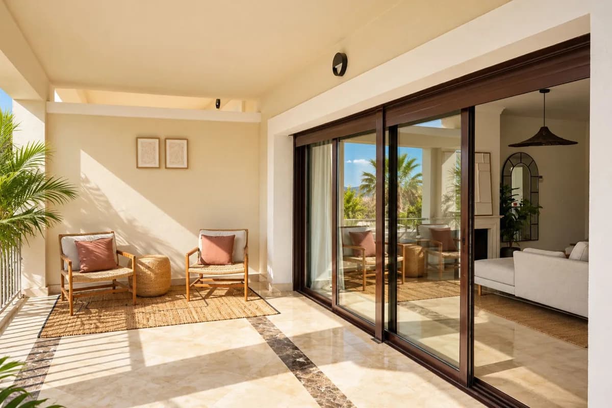 3 Bedroom Townhouse for Sale in Estepona, Málaga - Image 5