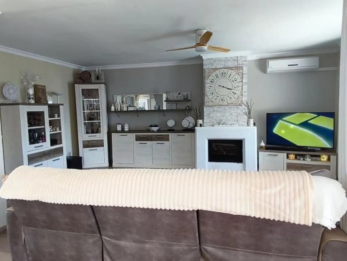2 Bedroom Semi-Detached House for Sale in Mijas, Málaga - Image 8