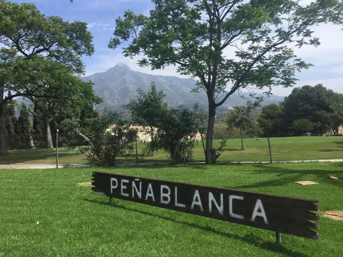3 Bedroom Townhouse for Sale in Nueva Andalucía, Málaga - Image 2