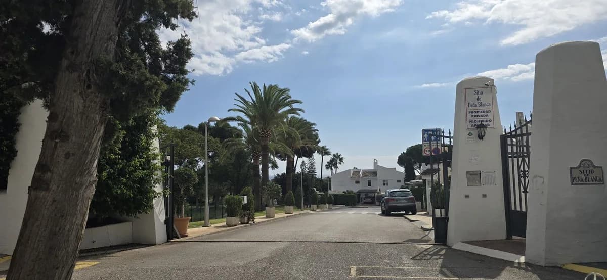 3 Bedroom Townhouse for Sale in Nueva Andalucía, Málaga - Image 3