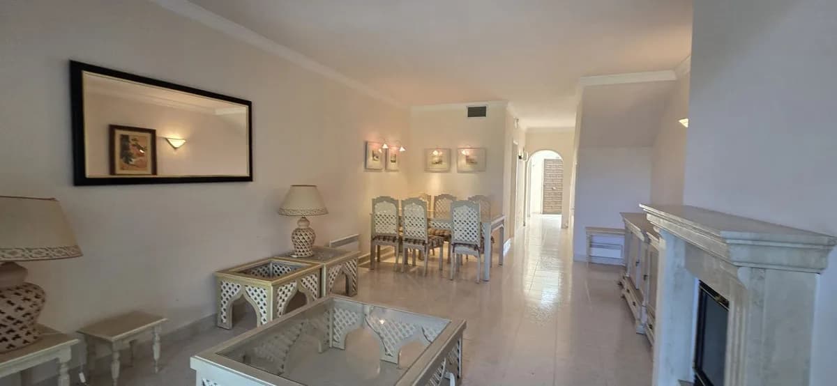 3 Bedroom Townhouse for Sale in Nueva Andalucía, Málaga - Image 9