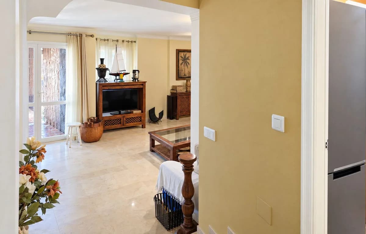 4 Bedroom Townhouse for Sale in Casares Playa, Málaga - Image 5