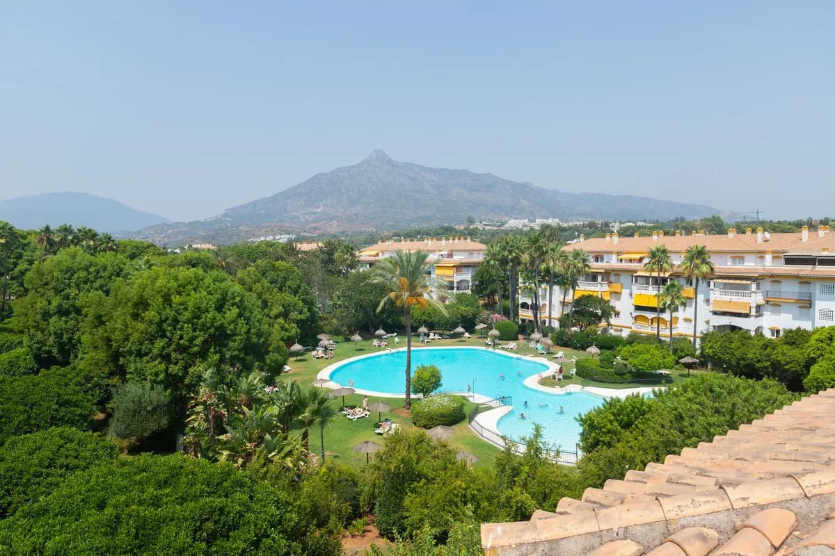 3 Bedroom Penthouse for Sale in Marbella, Málaga