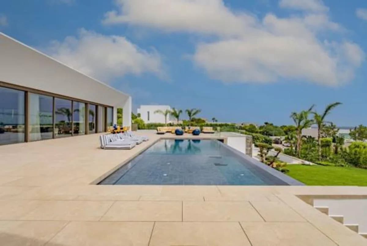 6 Bedroom Detached Villa for Sale in Sotogrande, Cádiz - Image 5