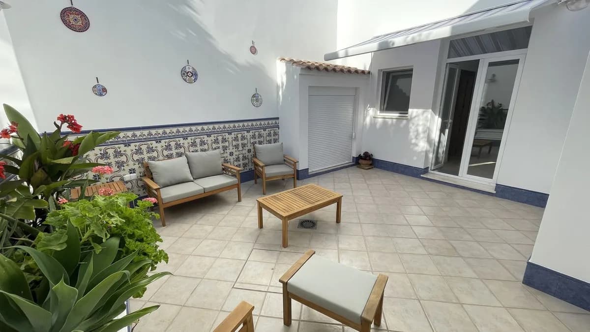 5 Bedroom Townhouse for Sale in Alhaurín el Grande, Málaga - Image 7
